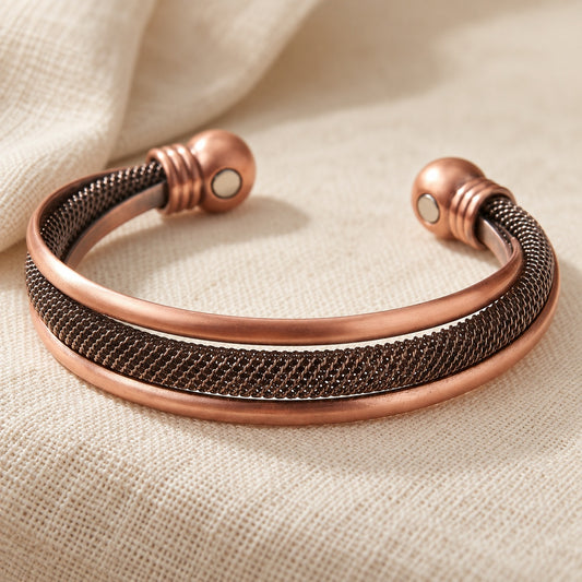 Copper&Ease — Cairn Mesh Copper Cuff — surface detail