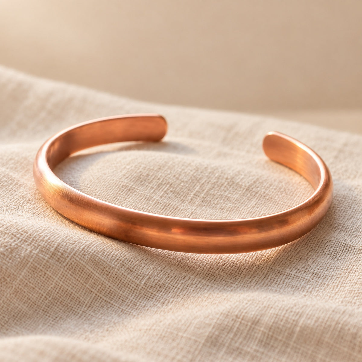 Copper&Ease — Flow Minimal Copper Cuff — surface detail