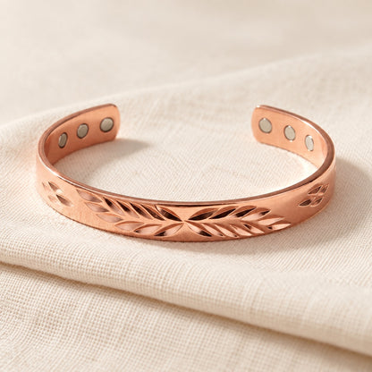 Copper&Ease — Lunar Leaf Copper Cuff — surface detail