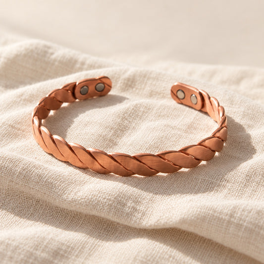 Copper&Ease — Reed Twist Copper Cuff — surface detail